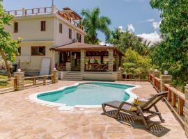 Exclusive Mountain Villa with Ocean View near Puerto Plata, hotel v destinaci Maimón