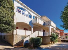 Stunning Apartment In Mandre With Wifi: Mandre şehrinde bir otel