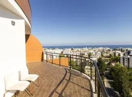 Elegance Penthouse by HolidayKeys