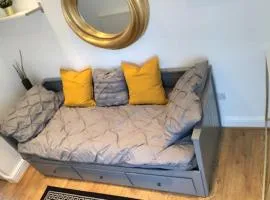 Cosy Heartfelt Room in a Home