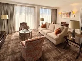 Luxury Residence at Taj Cape Town - Top Corner Apartment with Balcony