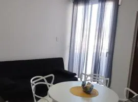 AMPLIO DEPARTAMENTO CENTRICO TODO INCLUIDO 4b