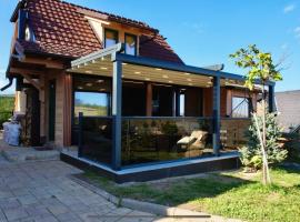 The Crown Lodge, chalet de montaña en Zlatibor