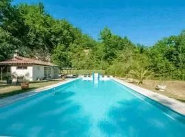 Awesome Home In Vianne
