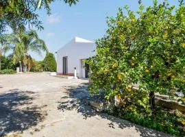 2 Bedroom Cozy Home In Siracusa