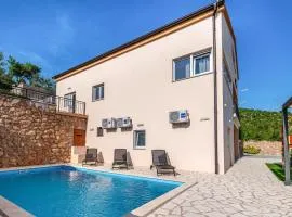 Awesome Home In Modric