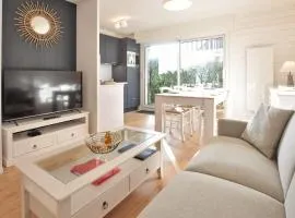 1 Bedroom Gorgeous Apartment In Cabourg