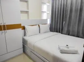 Homey and Comfy 2BR at Vida View Apartment By Travelio