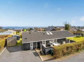3 Bedroom Cozy Home In Hejls