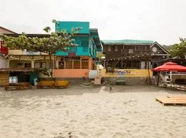Monaliza Surf Resort La Union