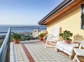 Two-Bedroom Holiday Home In Castellabate -Sa-