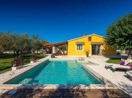 Villa Chiara Puntera، فندق في Puntera