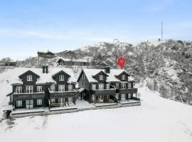 Cozy Home In Åseral With House Sea View