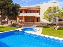 Acogedora Villa en Alicante con piscina & barbacoa