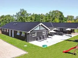 Stunning Home In Gilleleje With Sauna