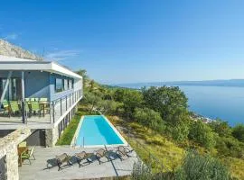 4 Bedroom Beautiful Home In Jesenice