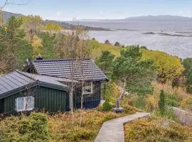 Cozy Home In Kjørsvikbugen With Wifi