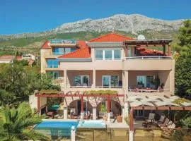 Awesome Home In Kastel Gomilica