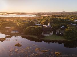 Mosaic Lagoon Lodge: Stanford şehrinde bir otel