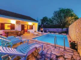 Cozy Home In Primorski Dolac With Wifi