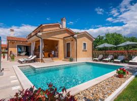 Villa Rotonda, hotel en Poreč-Parenzo