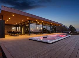 Awesome Home In Knebel With Sauna, hotel in Knebel