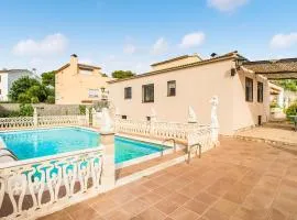 5 Bedroom Stunning Home In Roda De Berà
