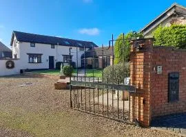 Massive 4 bed with countryside views in Peterborough
