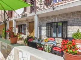 Apartment Valtura 13
