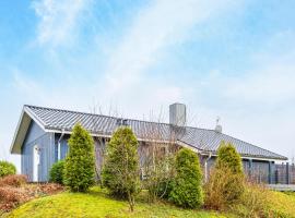 Lovely Home In Hadsund With Kitchen, Hotel in Hadsund