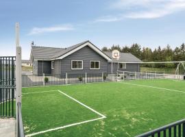 Lovely Home In Spøttrup With Sauna, hotel v destinaci Spottrup