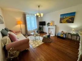 La Marquise duplex 2 chambres avec terrasse privée by BoookingFuté