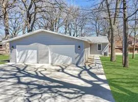 Grassy Knoll Retreat on the Big Spirit Lake