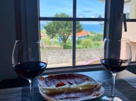 Casa TODAH, Playas y montañas, villa in Duesos