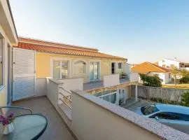 Nice Apartment In Nin With Wifi