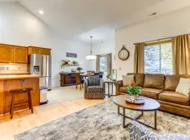 Walk Downtown Modern Coeur dAlene Getaway