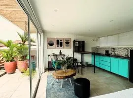 Moonshine Boutique Hostal