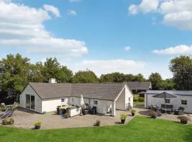 Gorgeous Home In Hemmet With Wifi