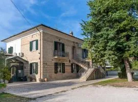 Cozy Apartment In Miglianico With Wifi