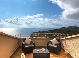 Villa Tamariu con vistas al mar, ξενοδοχείο σε Begur
