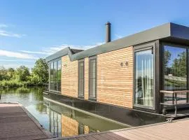 Cozy Ship In Ohé & Laak With Kitchen
