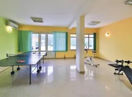 Nice Home In Primorski Dolac With Sauna