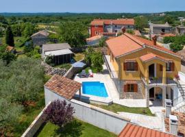 Villa Zaneta, Hotel in Vošteni