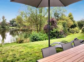 Lovely Home In Vlagtwedde With Kitchen, hotel u gradu Vlagtwedde