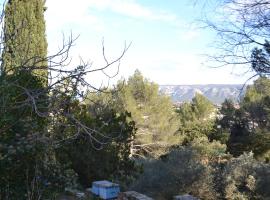Une Chambre aux Gabions, hotel di Cavaillon