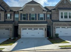 New Townhouse-Strong Wi-FI, hotel v destinaci Loganville