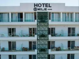 6 Milje Hotel