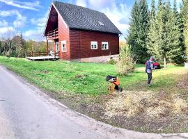 Cosy Sjalay near the lake for 6-8 persons, hotel de playa en B&uuml;chel