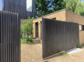 10 Garsington Mews