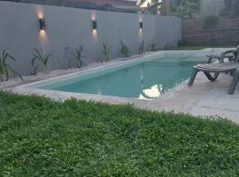 Casa con piscina uso exclusivo